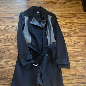 Women’s trench coat